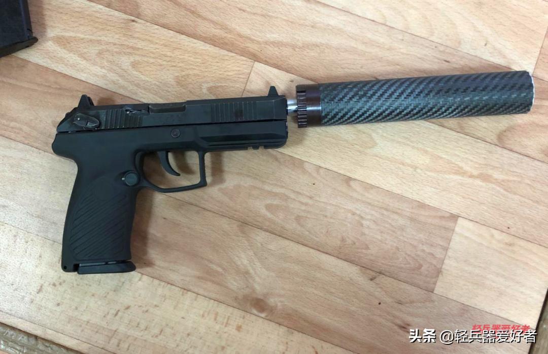 俄罗斯巨蟒手枪,俄罗斯蟒蛇手枪与斑蝰蛇手枪