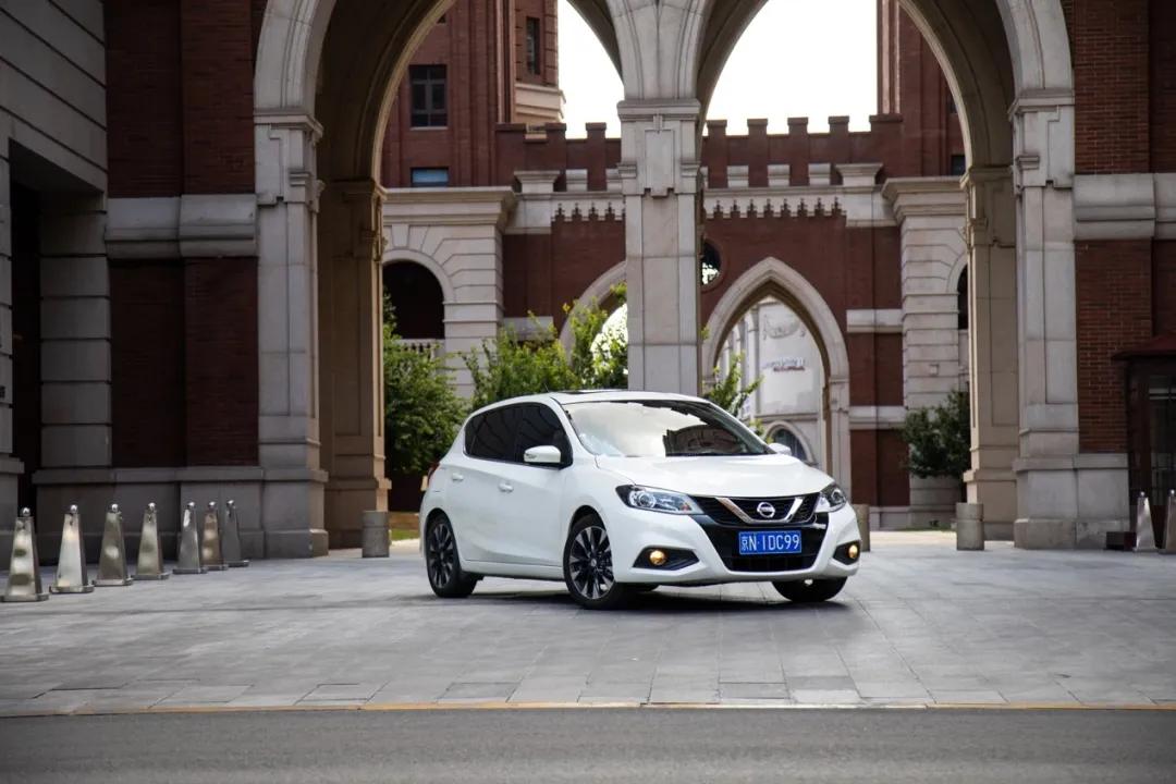 涓ゅ帰杞︾數鍔ㄥ熬闂ㄨ溅鐪熼,涓ゅ帰杞﹀紑璧锋潵鐪熼