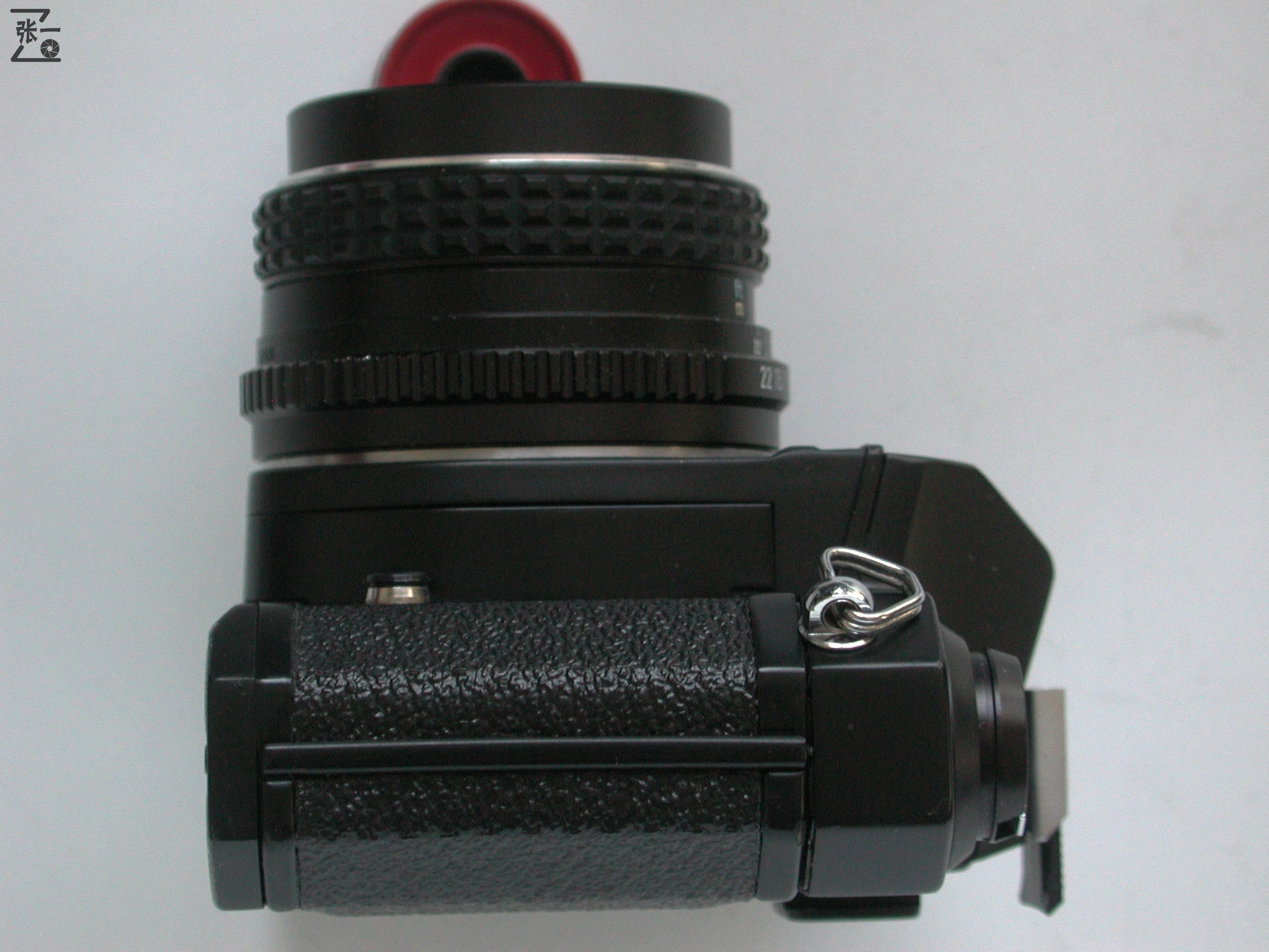 中国重庆生产的明佳MingcaMCK1000单反照相机