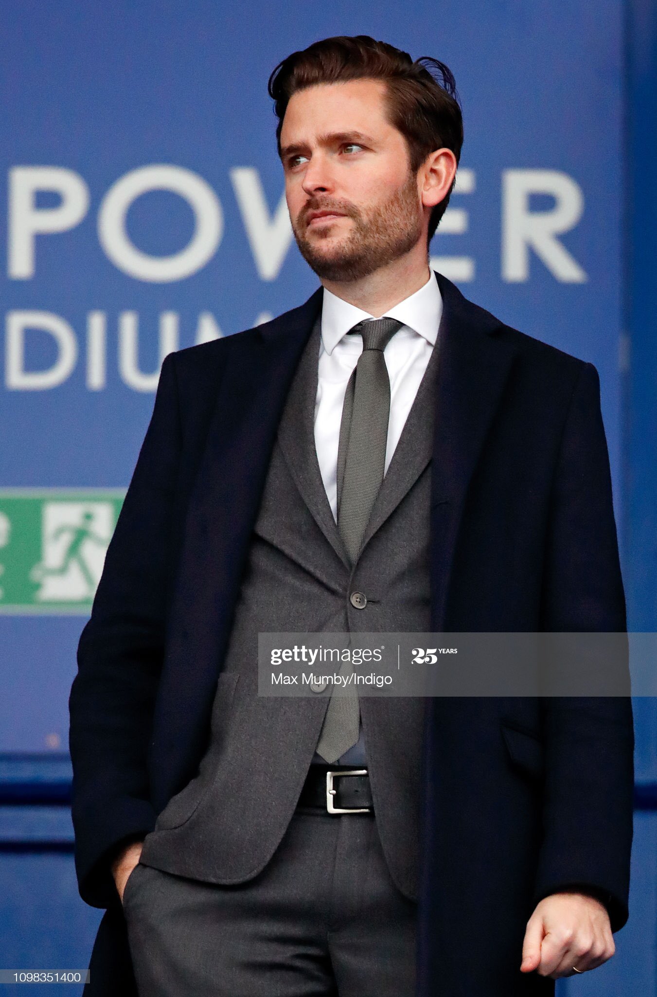 梅根琼斯,琼斯和梅根助手