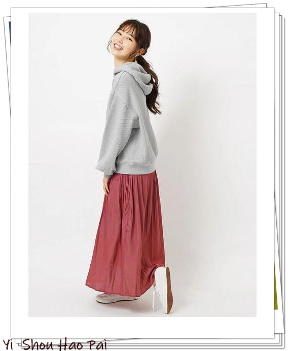 thombrowne灰色卫衣5码上身效果,灰色日系卫衣