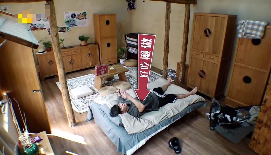 彭昱畅陈赫邓超吃花生,快乐大本营陈赫拿鸡肝