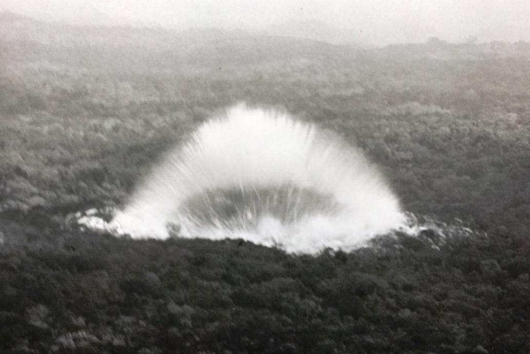 一发入魂，天降邪恶，*弹核**玩不成它可以玩，非核常规巨型*弹炸**浅观