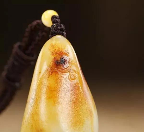 和田玉籽料中的八座金山