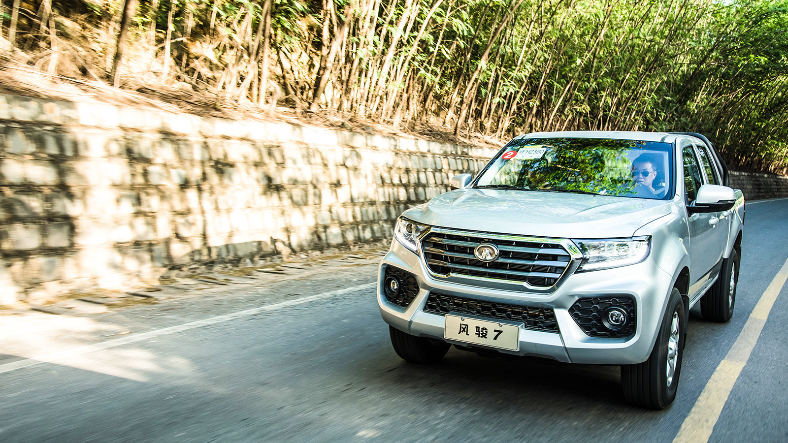 江铃宝典皮卡风骏72021款,风骏7四驱2t柴油2018款皮卡多少钱