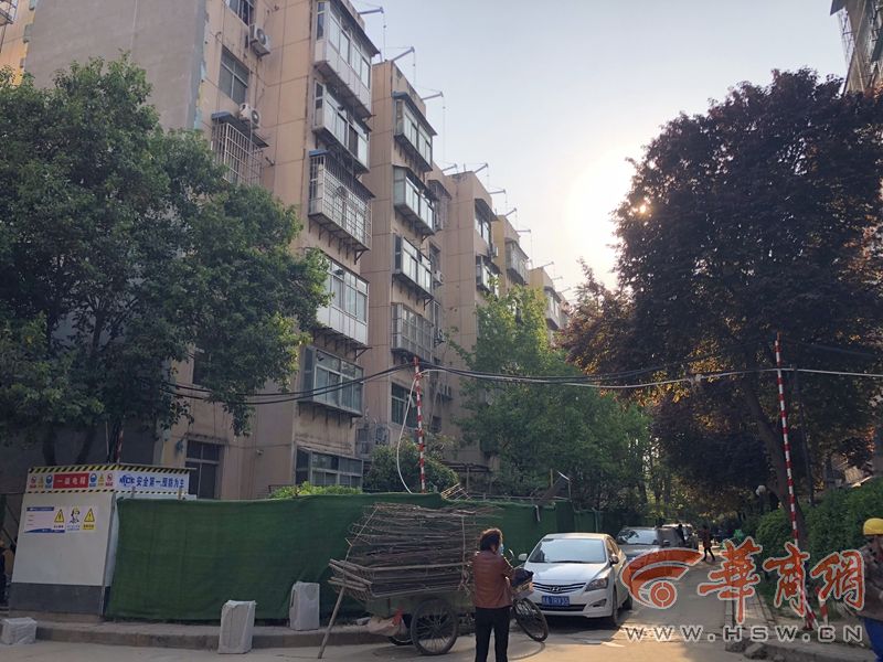 西安老旧小区围墙改造,西安老房改造需要拆除防护网吗