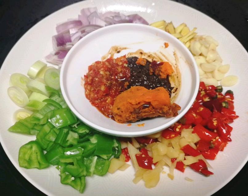 干锅兔怎么做又嫩又好吃,干锅兔的制作全过程