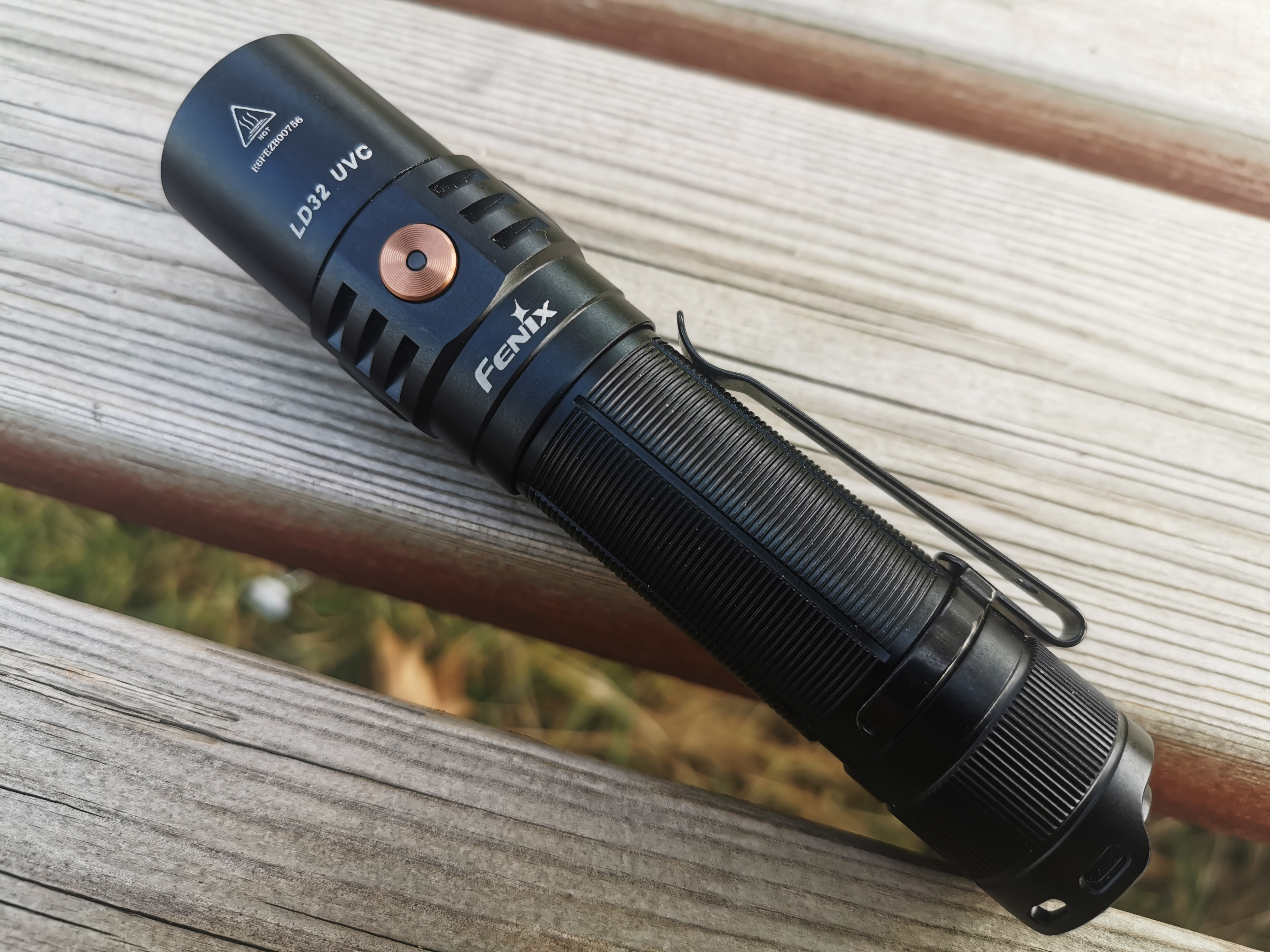 户外手电也能杀菌?FenixLD32手电化身成为抗疫EDC