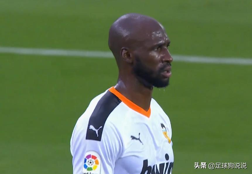 爆冷0-1保级队掀翻切尔西,西班牙门将失误欧洲杯乌龙