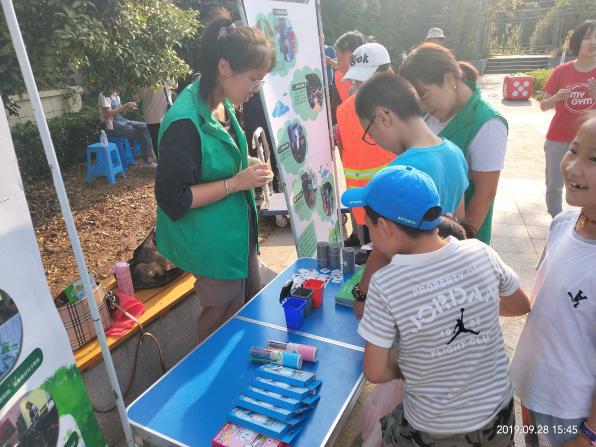 镇江高新区：万科蓝山“邻居一起来”