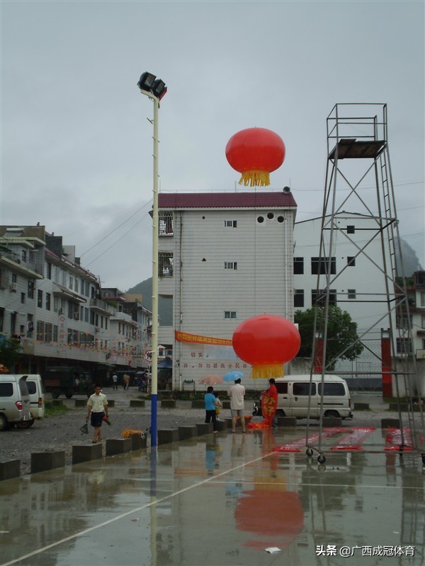 高杆led球场灯具价格,球场灯广场灯高杆灯生产厂家