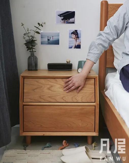 扔掉鸡肋床头柜,扔掉床头柜空间立马变大