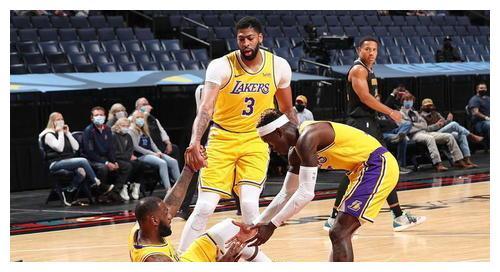 12投2中7分,12投2中