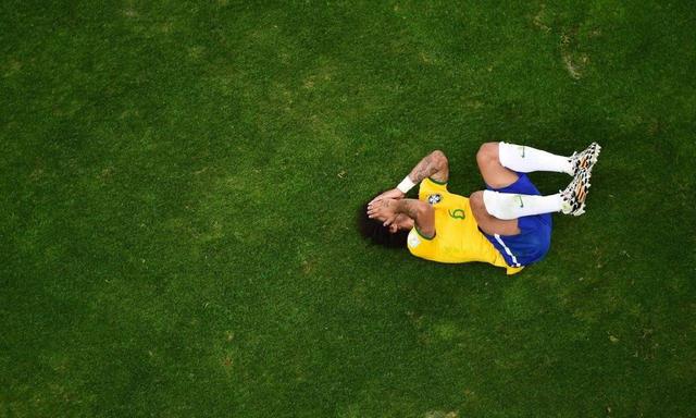 世界杯上乌龙球后遭球迷枪杀,1994年世界杯天王球星被乱枪打死