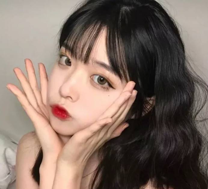 一支隔离霜搞定整个妆容,隔离霜排行榜前十名妆容