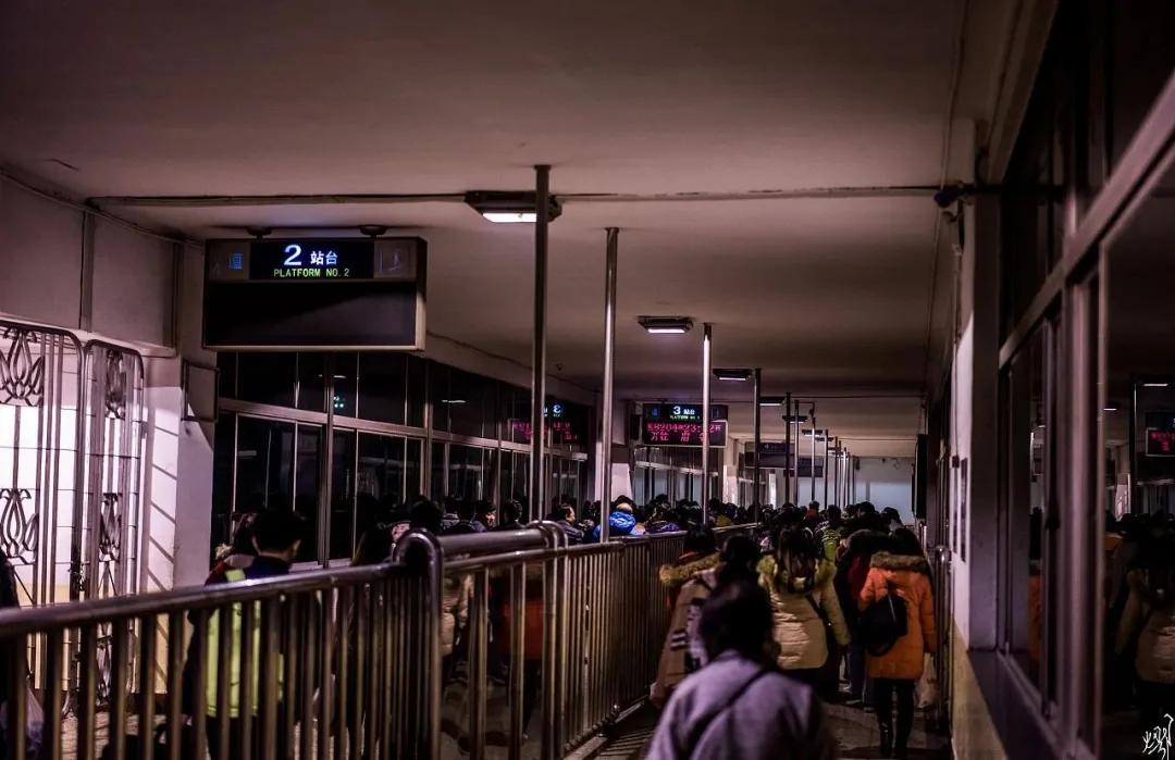 知乎里的西安，没有人均月入过万