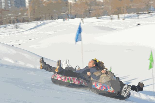 国内最佳八大滑雪胜地,国内10大滑雪胜地