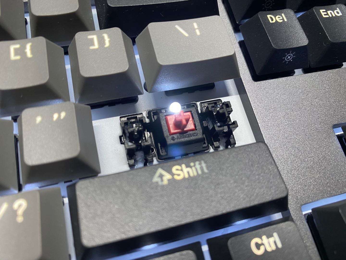 国产机械键盘什么牌子比较好,不到200元的国产机械键盘究竟怎样