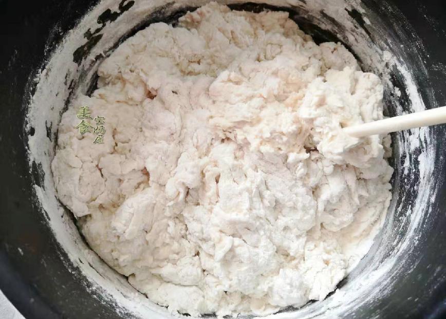 冬天孩子咳嗽，用梨做成水果馒头，孩子特别爱吃还可缓解预防咳嗽