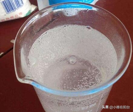 绿萝叶片发黑，10天喷一次这，一个月变绿油油，叶片多，爬藤快！