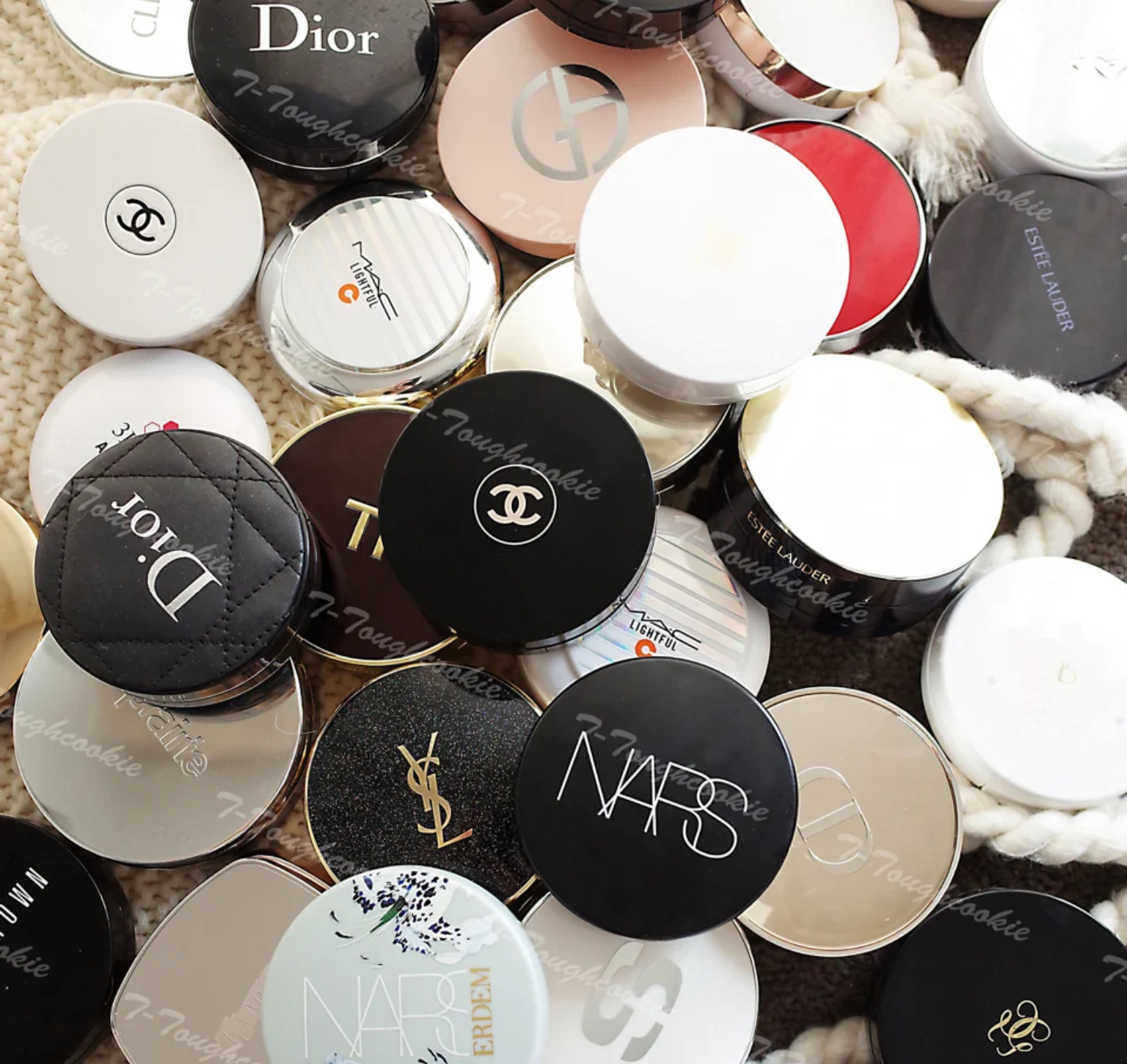 气垫测评美宝莲气垫适合油皮的,保湿遮瑕气垫推荐美宝莲