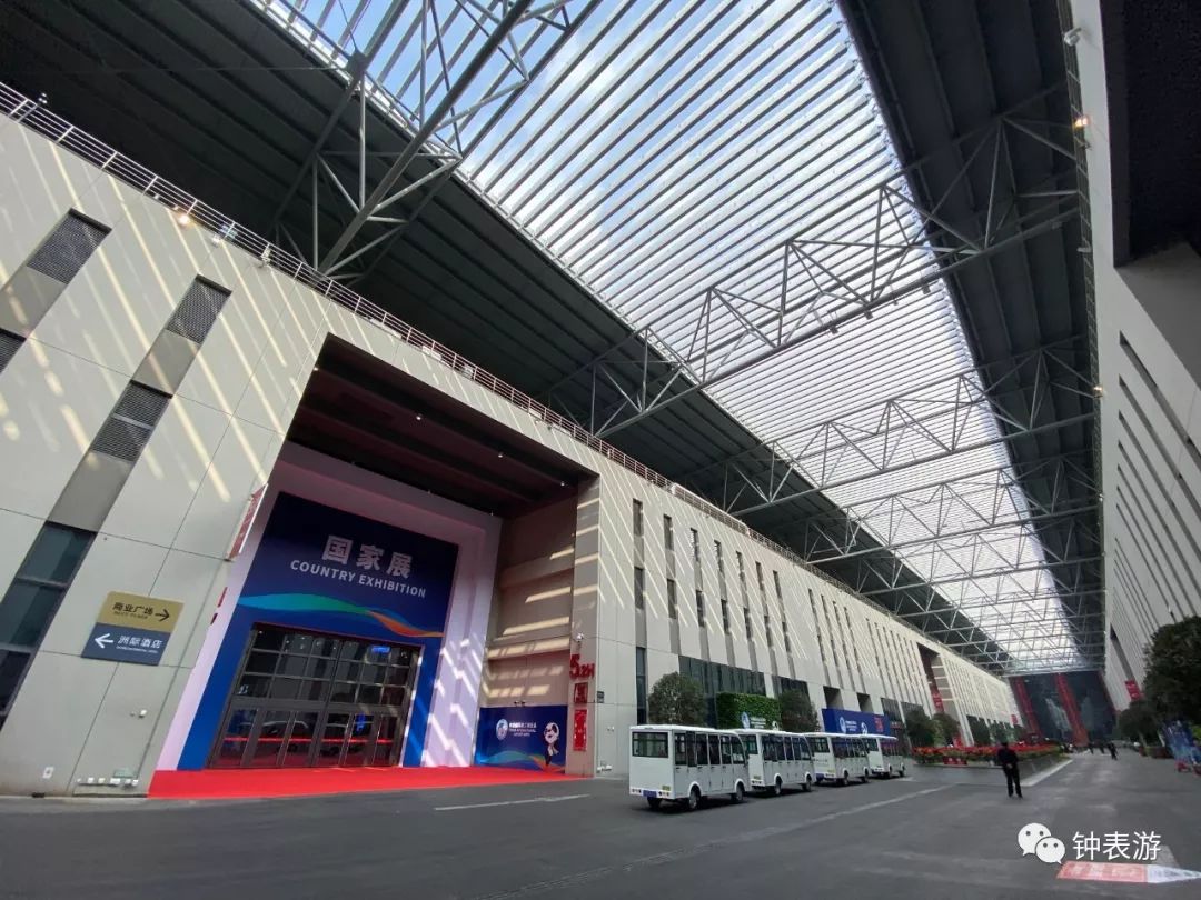 瑞士天梭表系列介绍,天梭男表进博会款