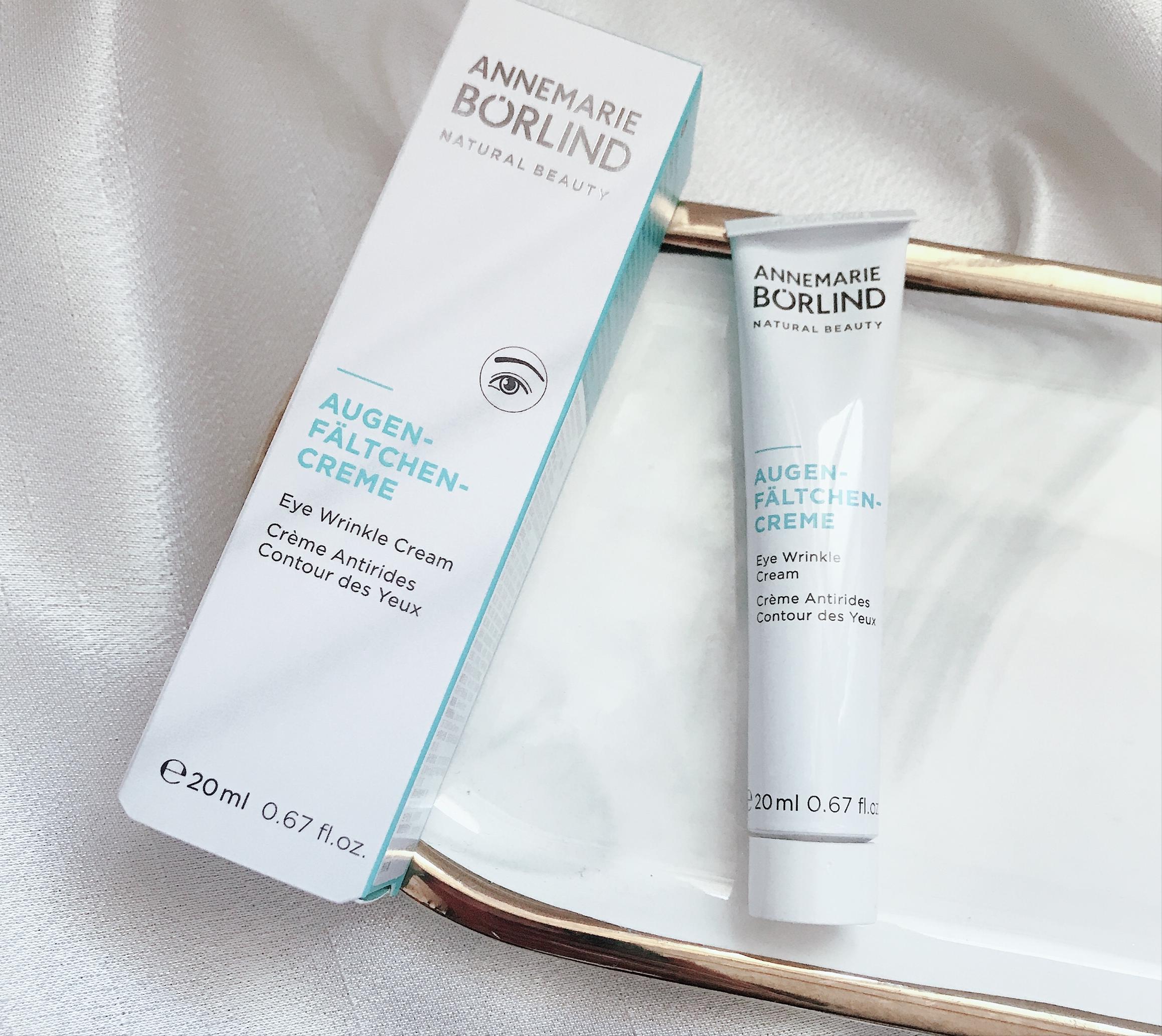 一年用几次眼霜最好,一年用一千多块钱护肤品多吗