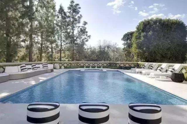 梅西内马尔c罗豪宅,c罗梅西内马尔谁有钱