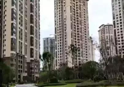 「企鹅前线」这件事不需要讨论,听我的,看看这个二手房榜单