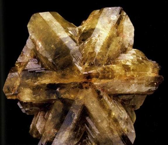 各种宝石原石的种类图片大全,高清彩色宝石原石图片大全