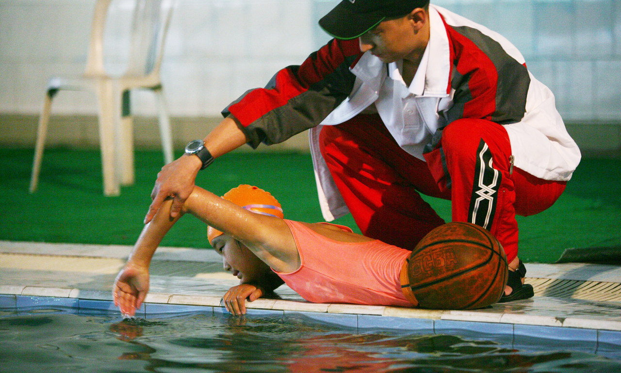 “篮球女孩”云南姑娘，4岁因车祸高位截肢，20年过去她怎么样了