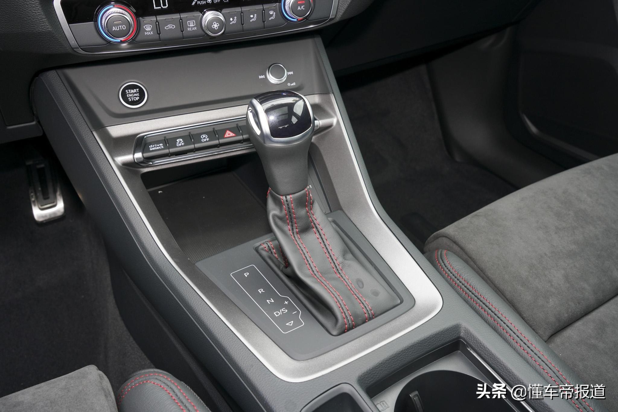 奥迪q3凯莫拉灰提车,奥迪q3sportback凯莫拉灰