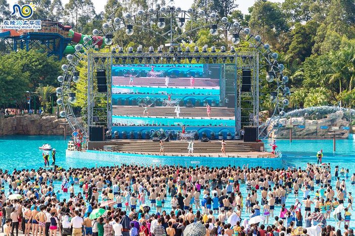 广州长隆水上乐园巨洪峡第一视角,广州长隆适合小朋友玩的水上乐园