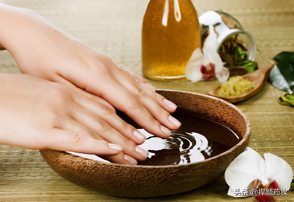 捍颜药妆：手粗糙怎么才能恢复光滑？让双手变好看的秘密