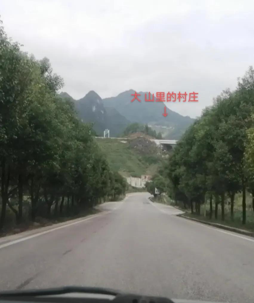 丹寨县万达小镇特色,丹寨万达小镇国家休闲街区