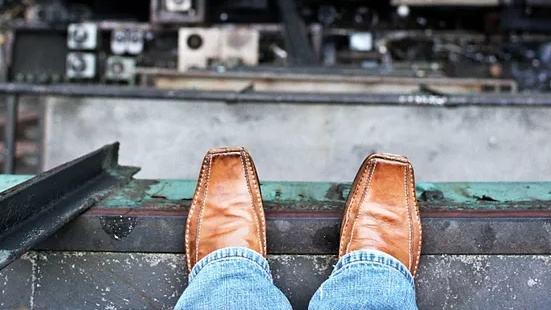 为什么赌徒总是输光才走,为什么赌徒输光了才大彻大悟