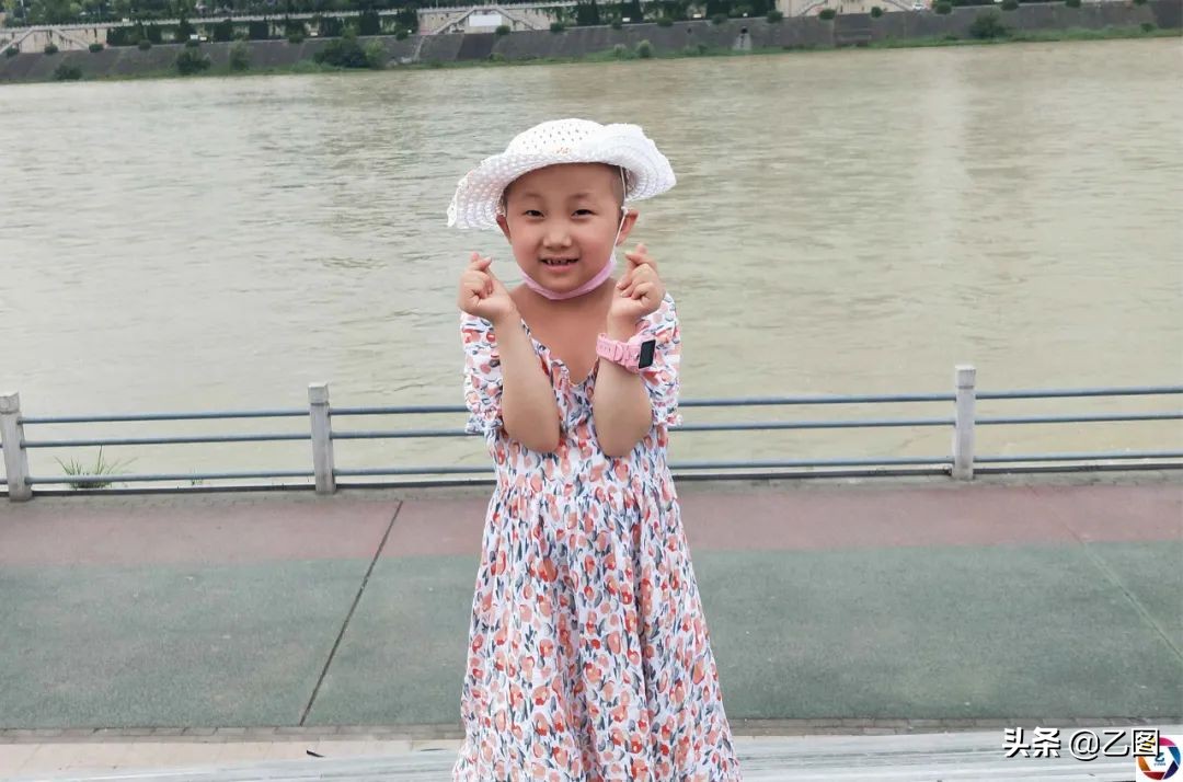 女孩练舞蹈腿疼,女生说练舞腰疼怎么回复