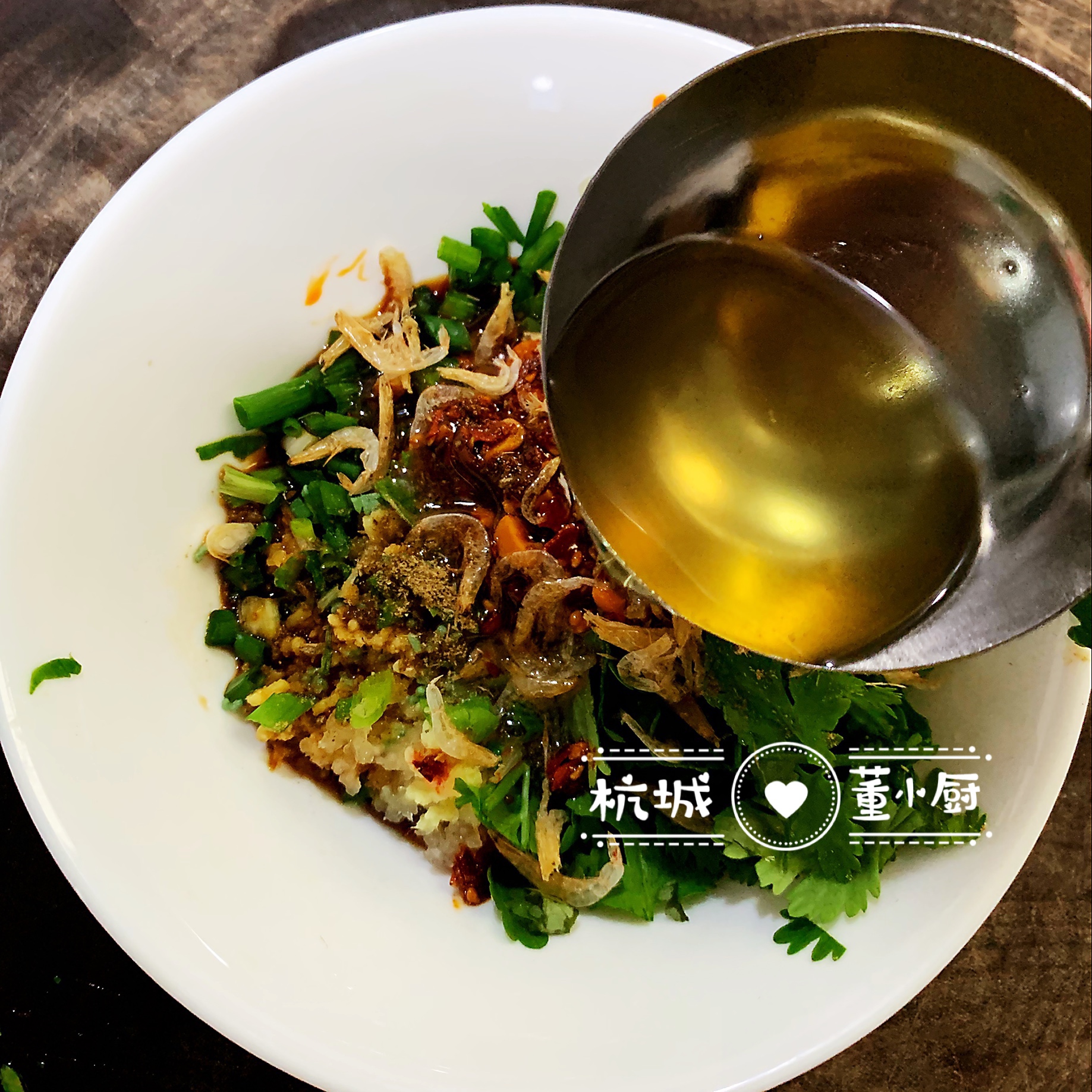 油炸臭豆腐加的粘稠的汤汁,油炸臭豆腐有怪味