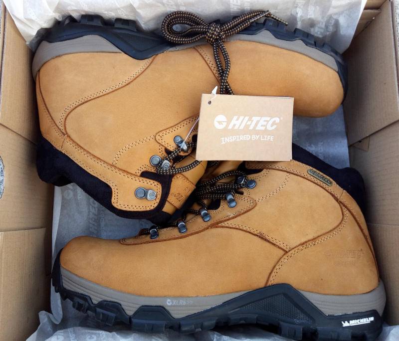 偏瘦登山徒步鞋,hitec徒步鞋