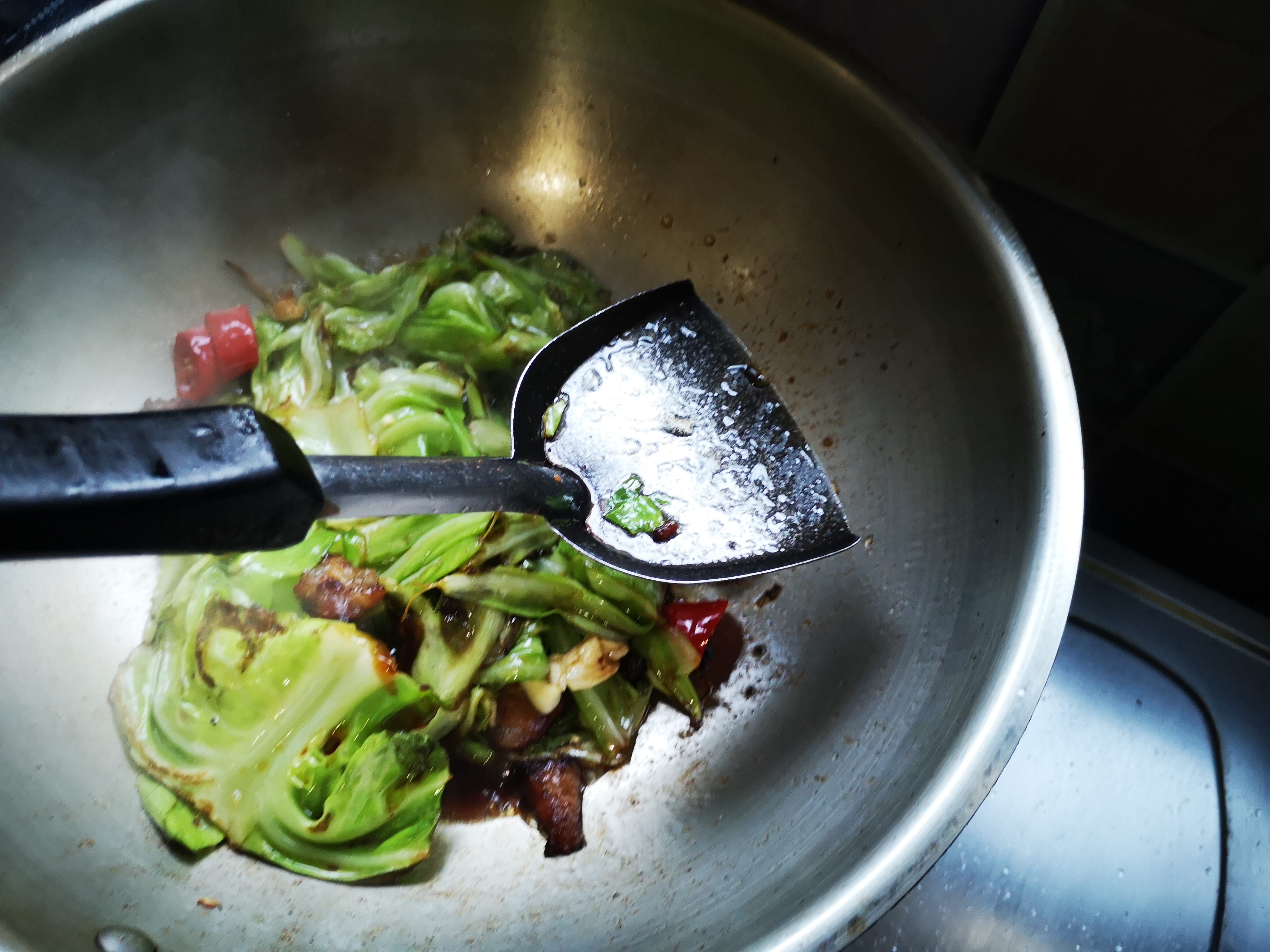 干锅炒包心菜家常做法,干锅包心菜怎么烧