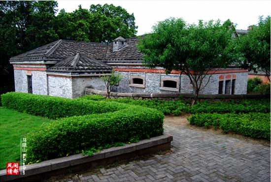 想感受复古与现代情那就去马尾吧