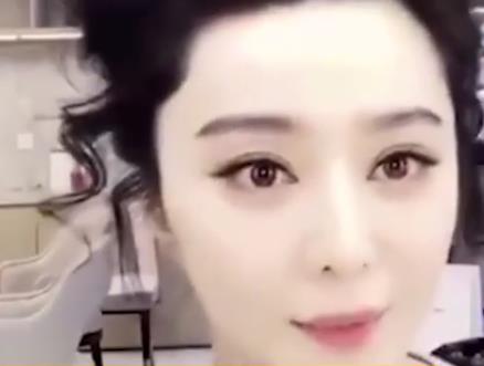 好好的明星不当当网红赵薇直播卖红酒范冰冰卖面膜李湘卖卫生巾