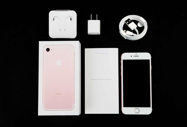 iphone7老机,十年前的iphone7