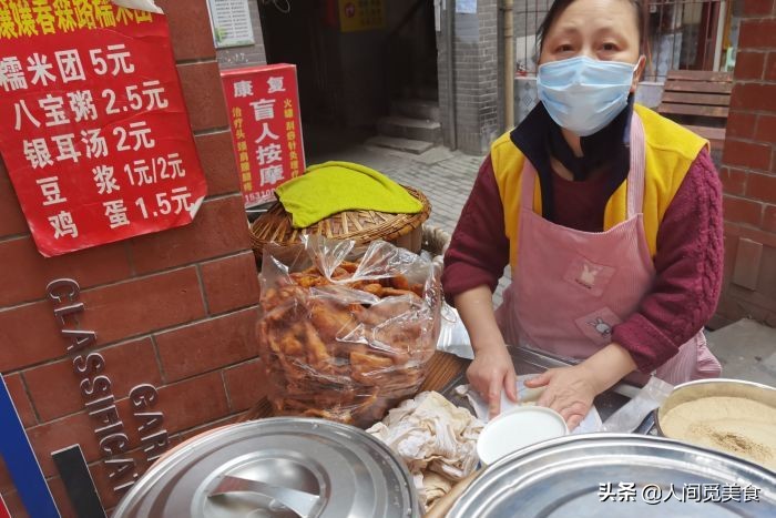 重庆出名摆摊小吃50种,重庆摆摊卖什么低成本的小吃