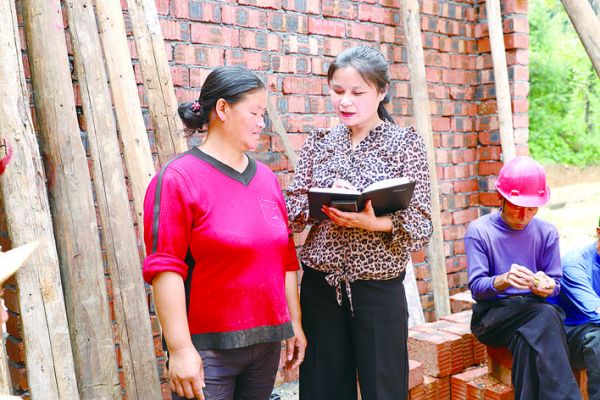 致敬脱贫英雄的视频,致敬扶贫英雄