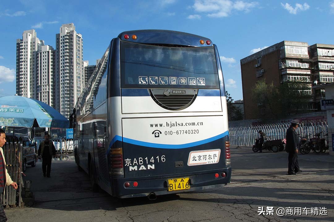 当年售价超150万MAN底盘的天津伊利萨尔新世纪豪华客车