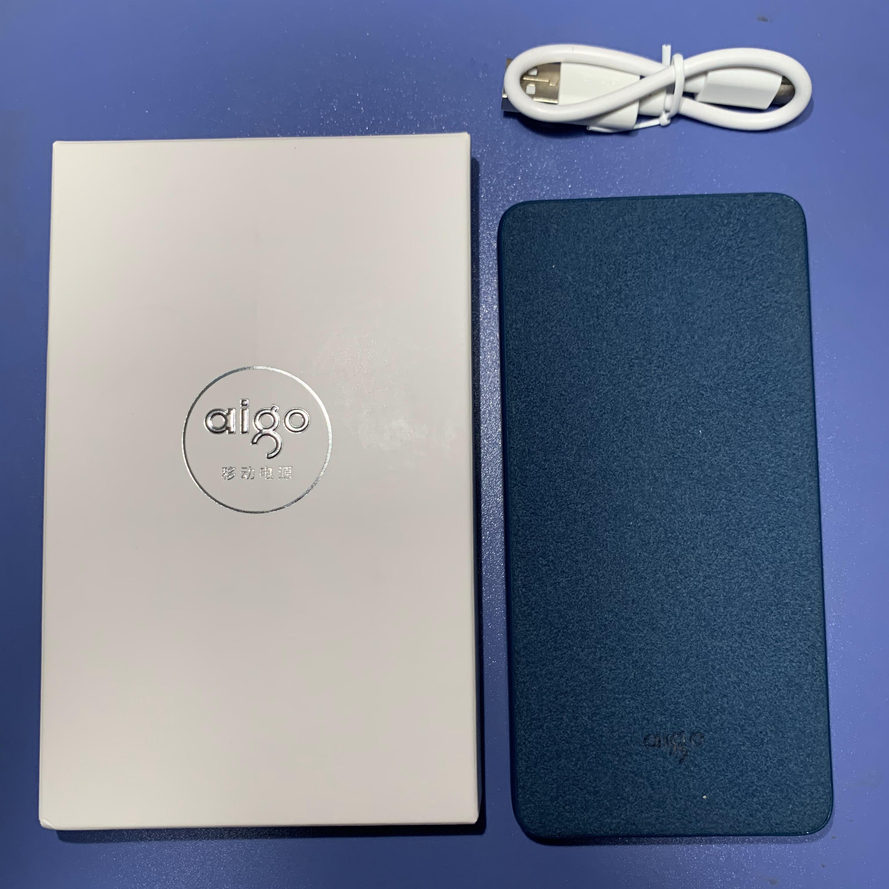 爱国者移动电源2018纪念版,爱国者10000毫安充电宝测评