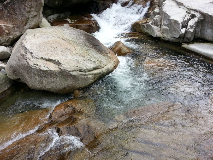 被誉为中国最美的古村落,徽州婺源风光