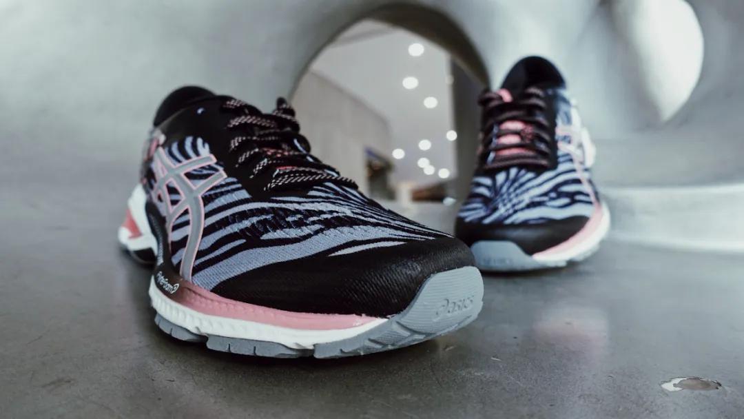 asics亚瑟士跑鞋怎么选,asics亚瑟士四代