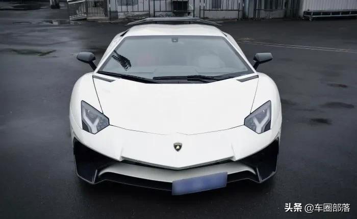 大牛aventadors和lp700有什么区别,紫色大牛aventadorsroadster